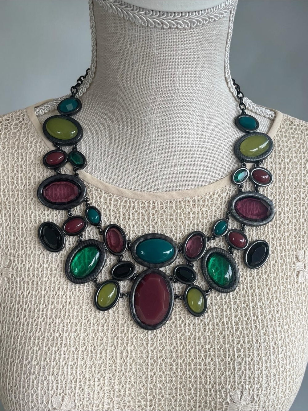 Vintage Liz Claiborne Multicolor Cabochon Gunmetal Statement Bib Necklace